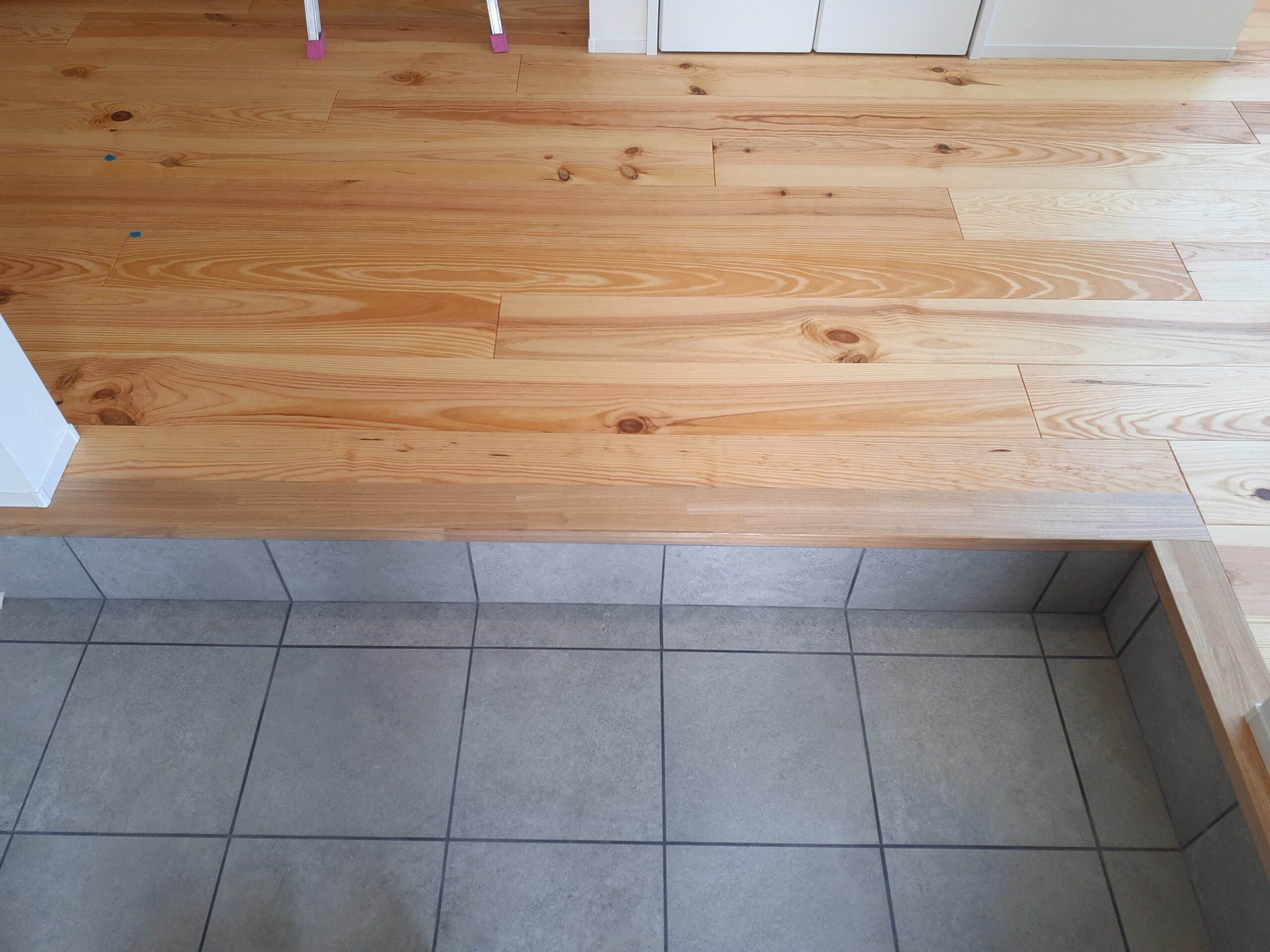 玄関　富田林市の工務店・規格住宅tripはSeed design